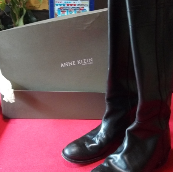 Anne Klein Black Leather Calf Boots - Picture 2 of 5